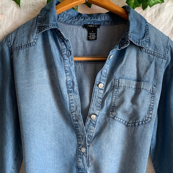 Super cute denim dress - Picture 2 of 4